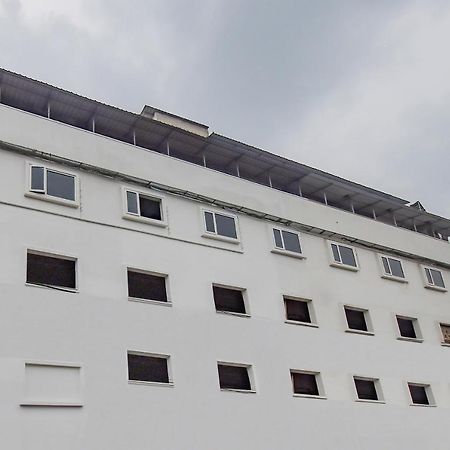 Oyo 1851 Hotel Sefali Deluxe Calcuta Exterior foto
